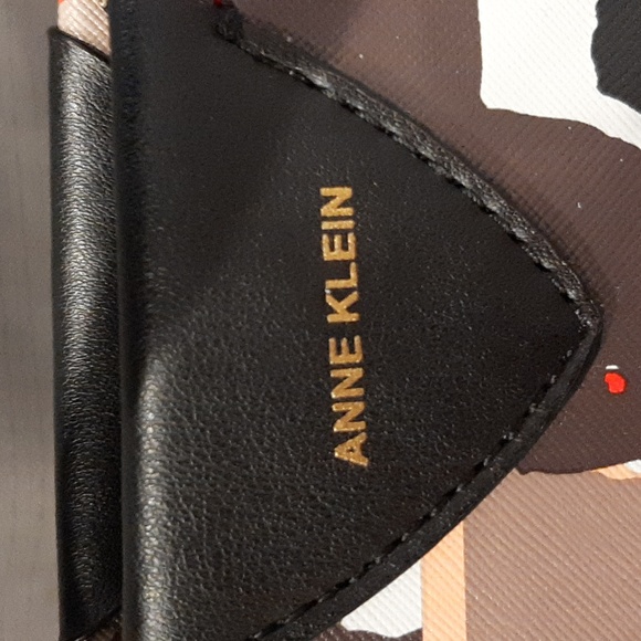 Colorful And Klein Handbag/Purse - Picture 4 of 9